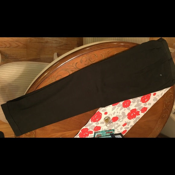 NWOT Herringbone Dark Green Pants. Liz Claiborne. - Picture 3 of 7